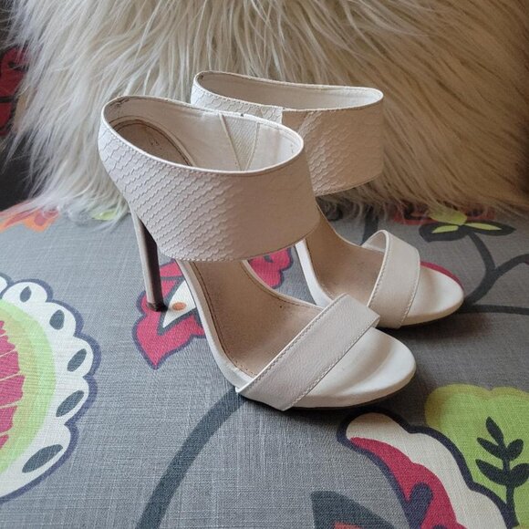 Mossimo Mackenzie Slip On High Heel Mules Sandal in White -Size 6.5 - Picture 2 of 5